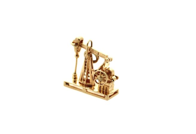 rare 14k gold mechanical oil derrick rig vintage 3D charm
