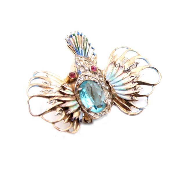 Corocraft brooch online