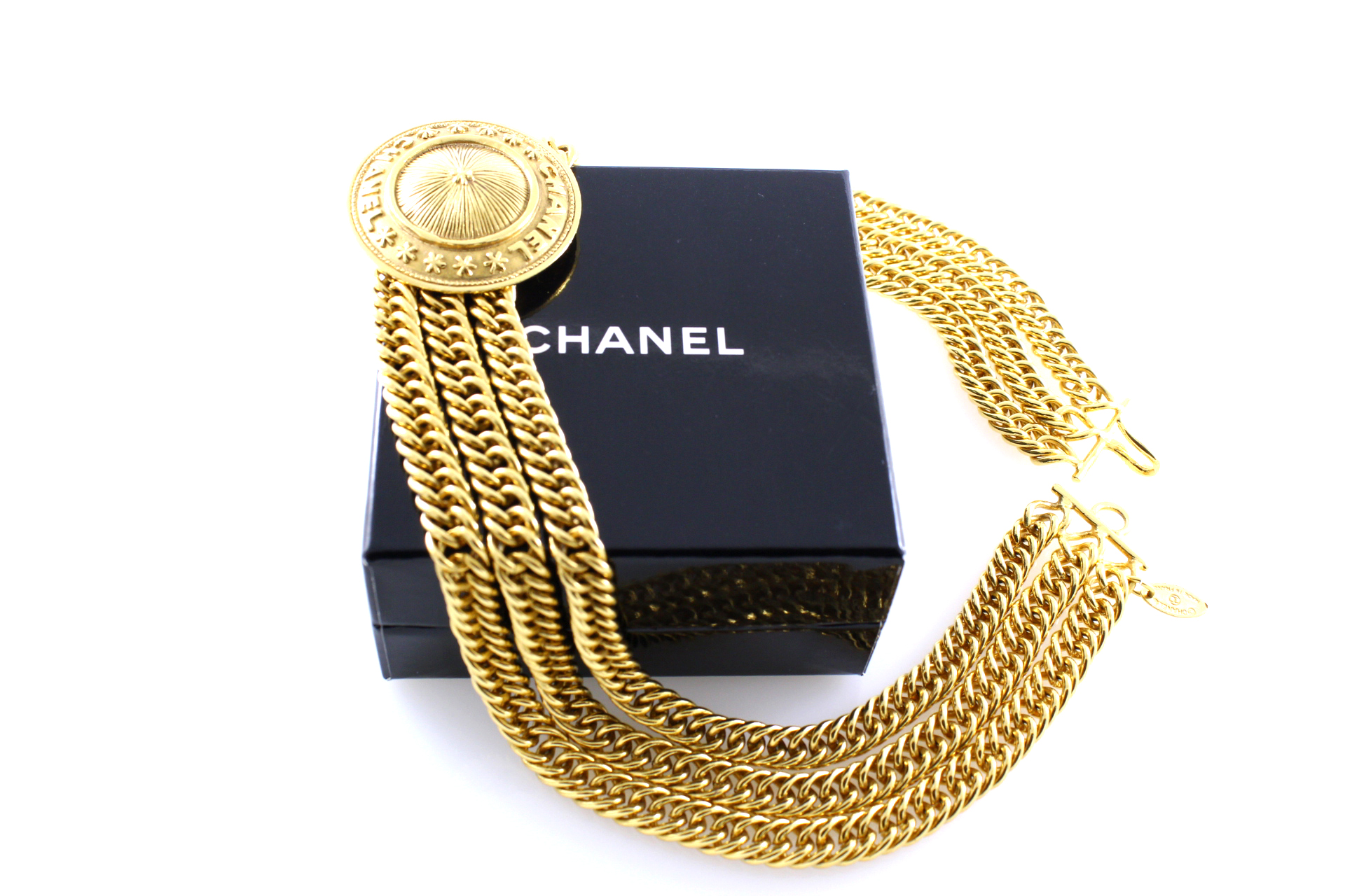 Vintage Chanel Shield Triple Chain Medallion Necklace - Einna Sirrod