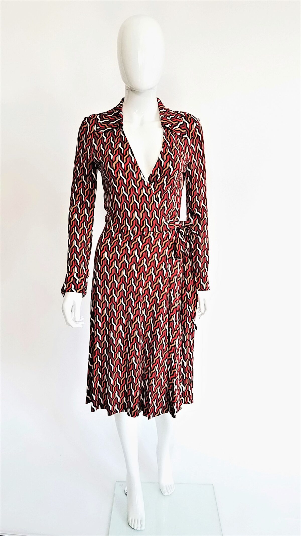 diane von furstenberg silk wrap around dress